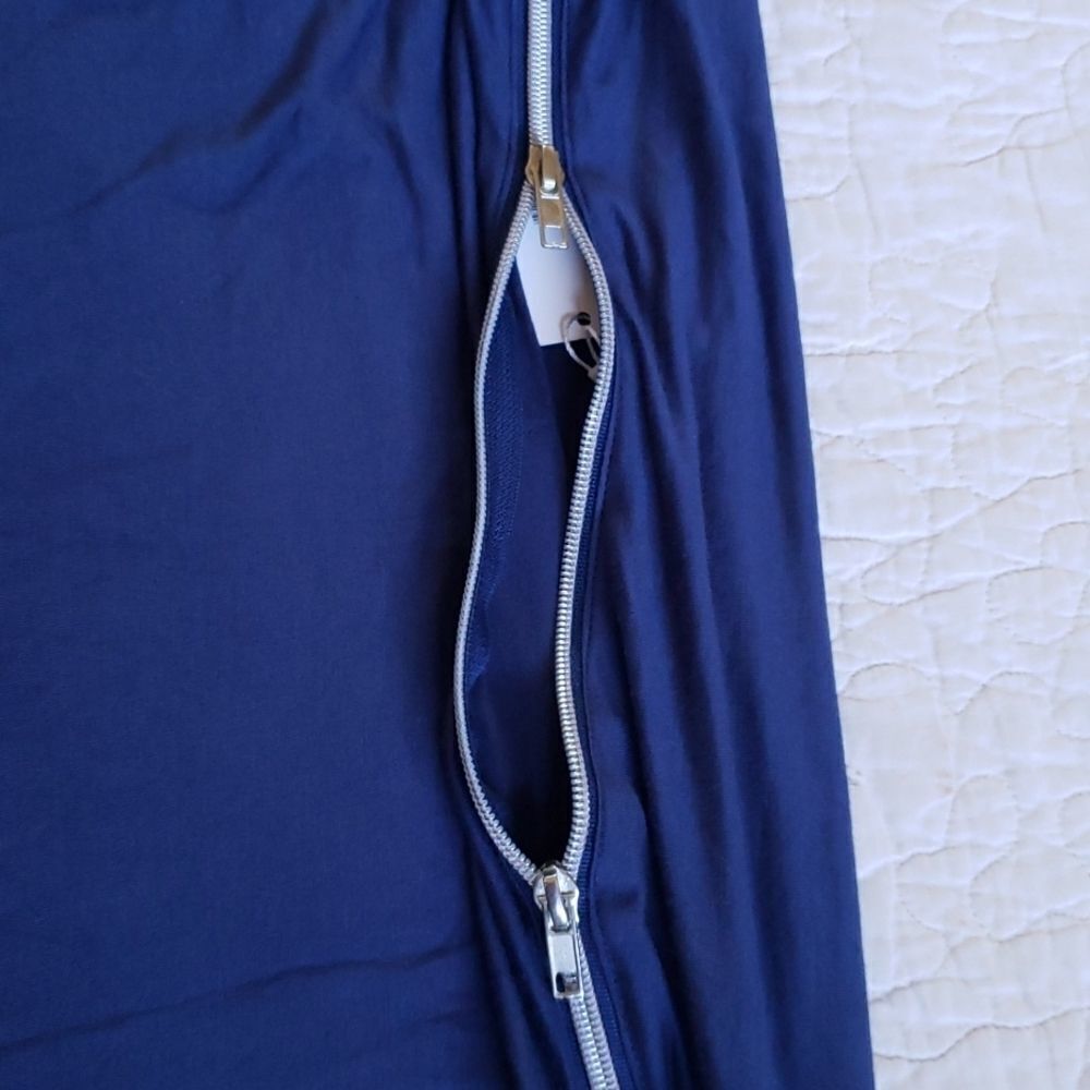 Simply Noelle SHOULDER ZIP TOP - Picture 11 of 15